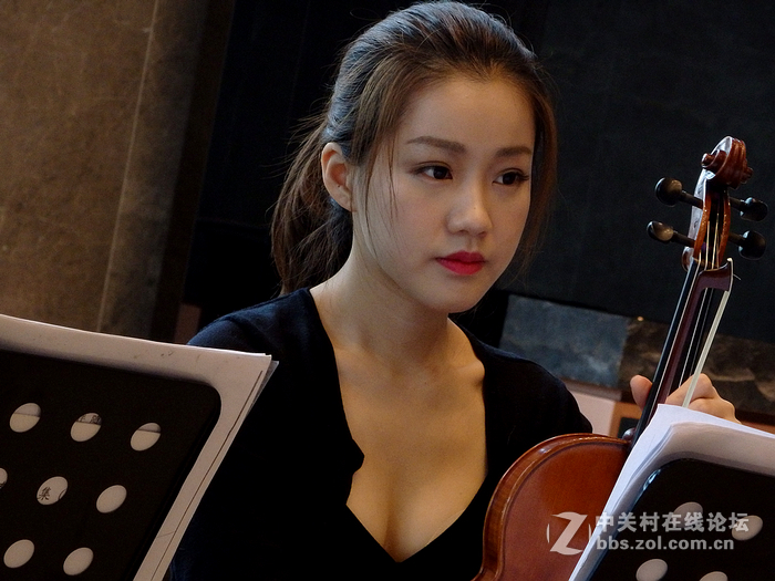 小提琴美女