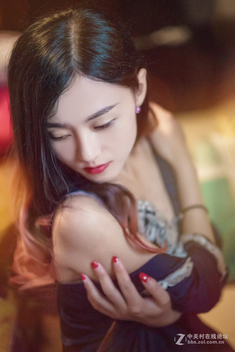 小白传片D750+85 1.8G  不会构图才拿到相机给我老婆拍的