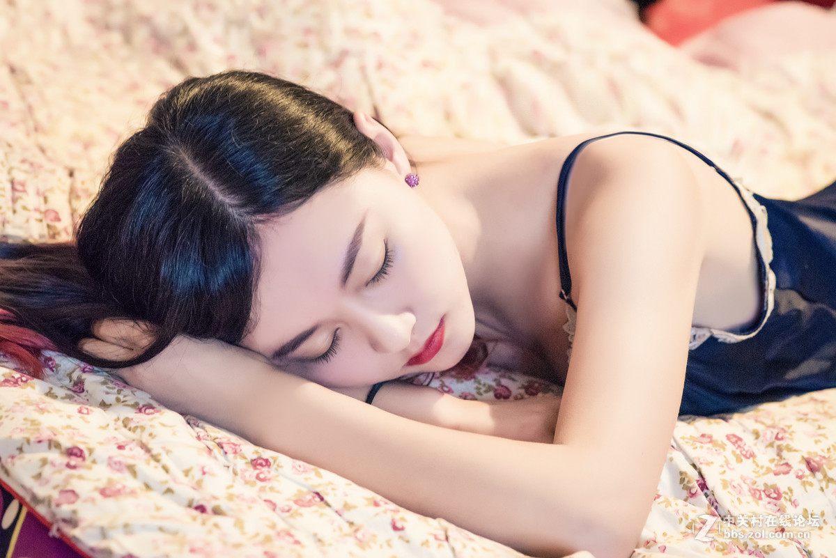 小白传片D750+85 1.8G  不会构图才拿到相机给我老婆拍的