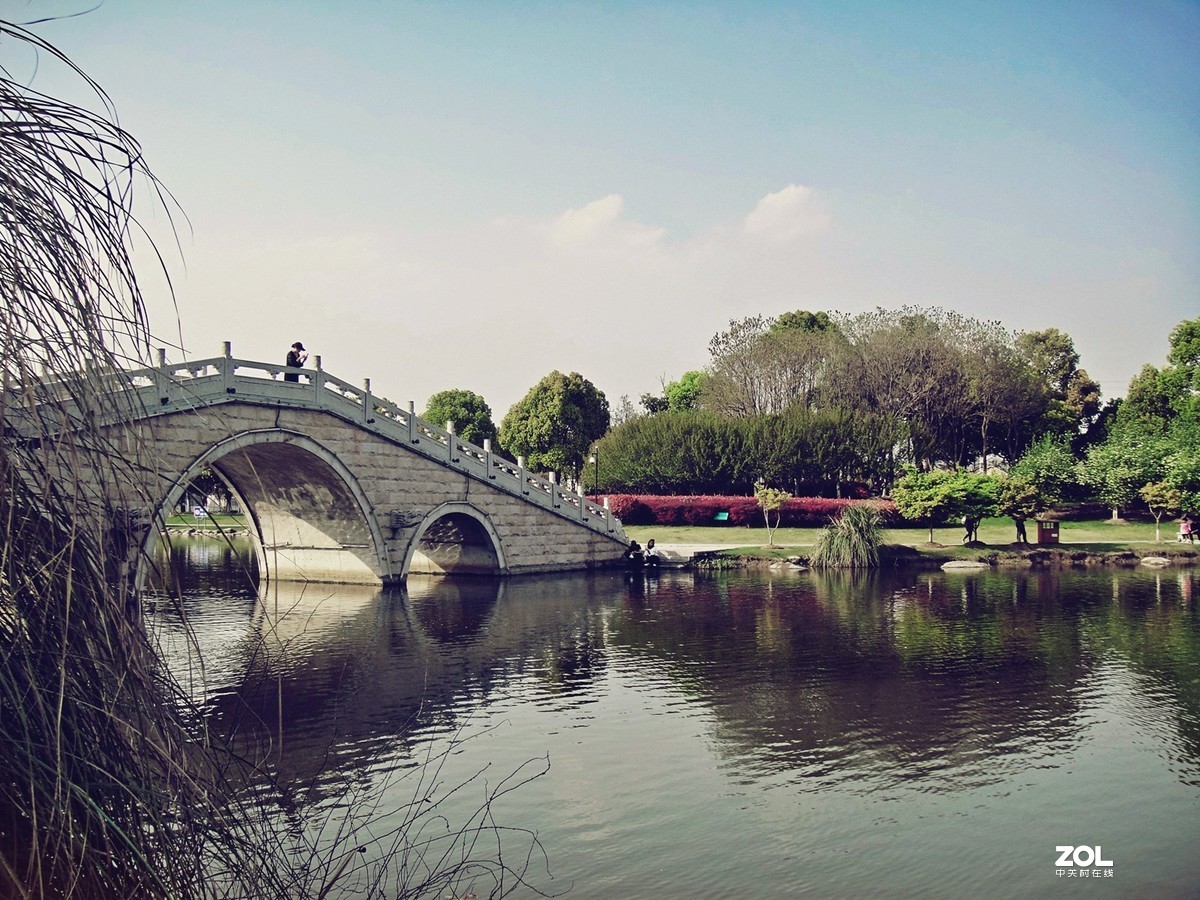 退出器材党，用手机党不屑的卡片老机扫景