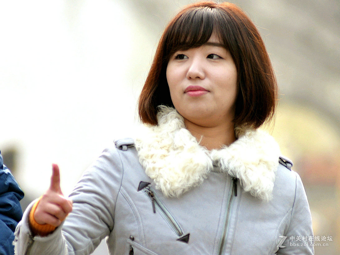 一组用小钢炮拍摄的美女照