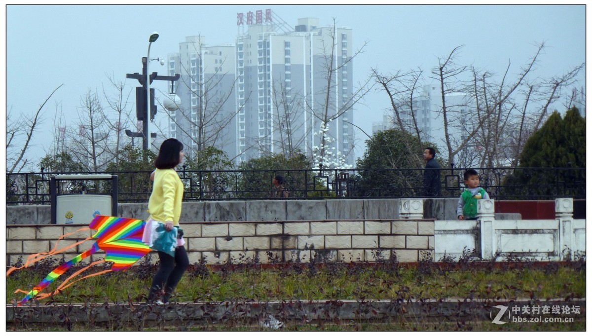 小8的遐想（抓拍生活照）