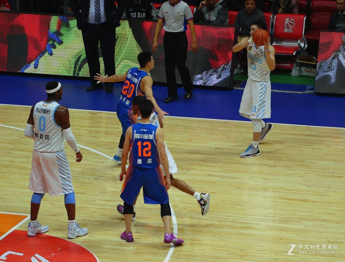 柯达S1拍摄CBA：新疆VS四川