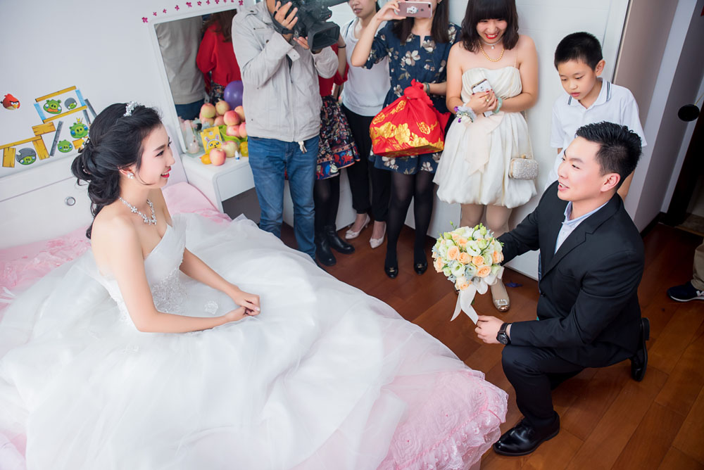 天津国庆期间婚礼跟拍小美女新娘