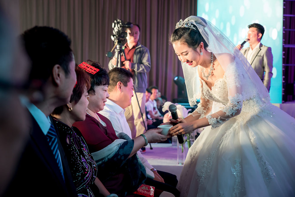 天津国庆期间婚礼跟拍小美女新娘