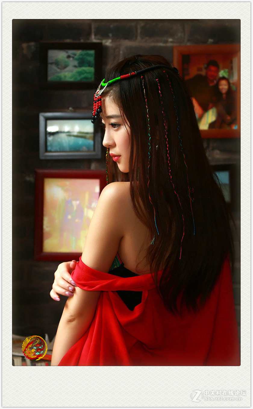 迷人的纳西族美女