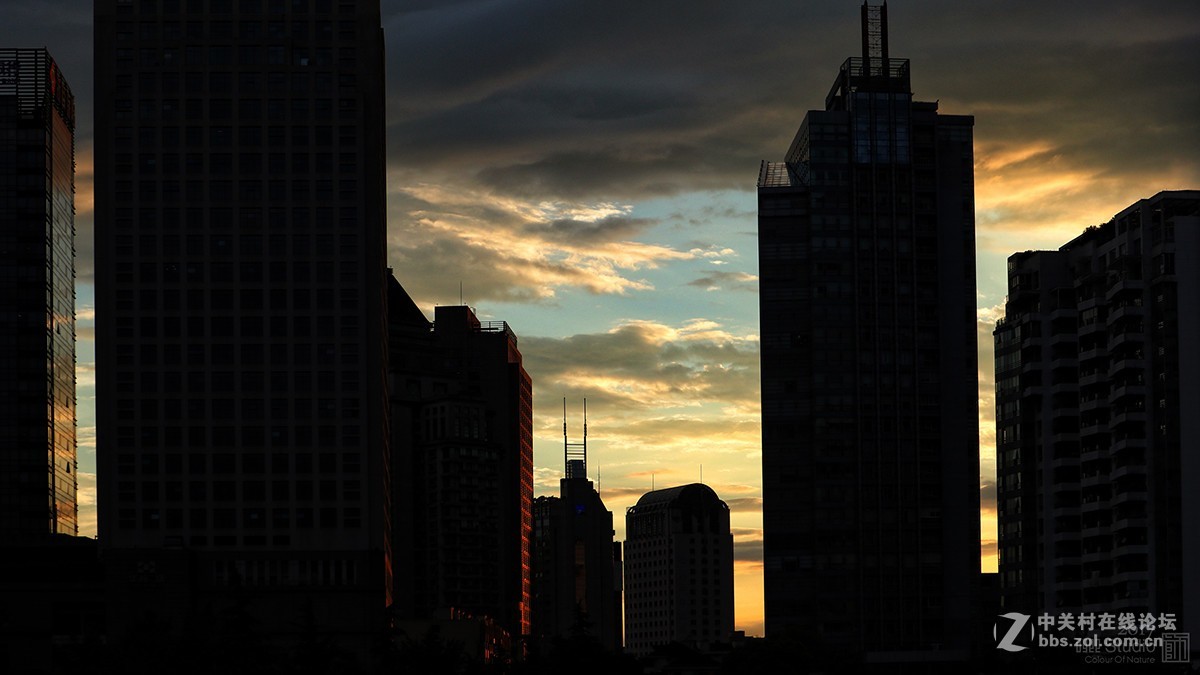 不朽的动人诗篇——杭州