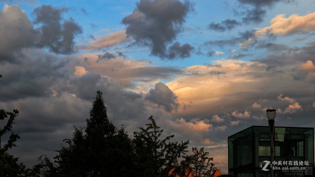 不朽的动人诗篇——杭州