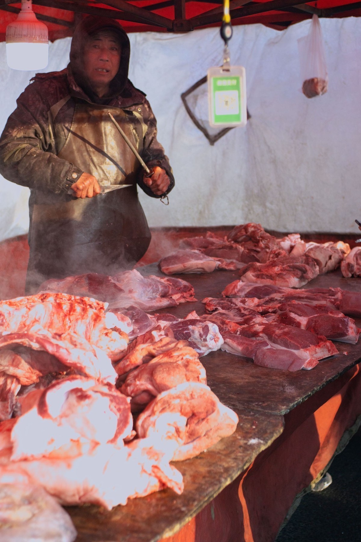 大东北小年早市热乎乎