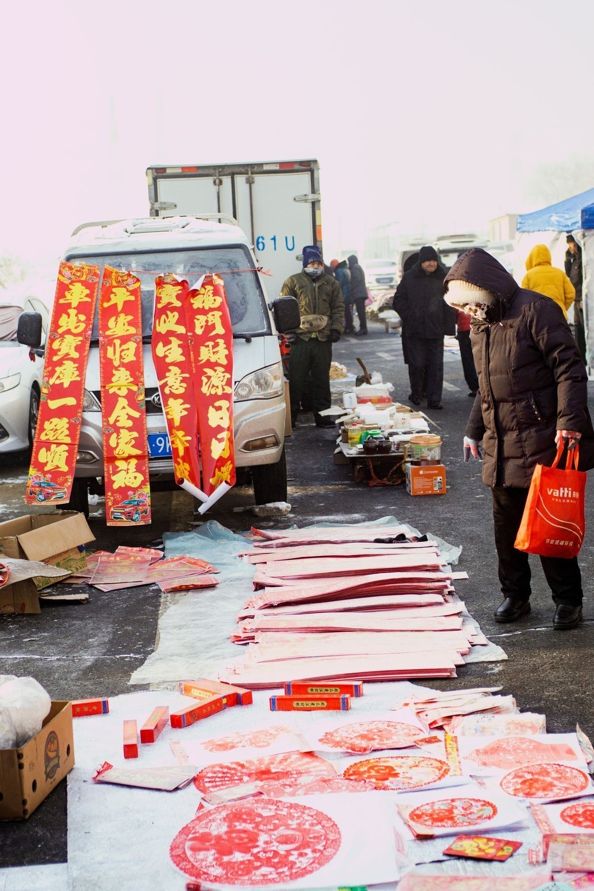 大东北小年早市热乎乎