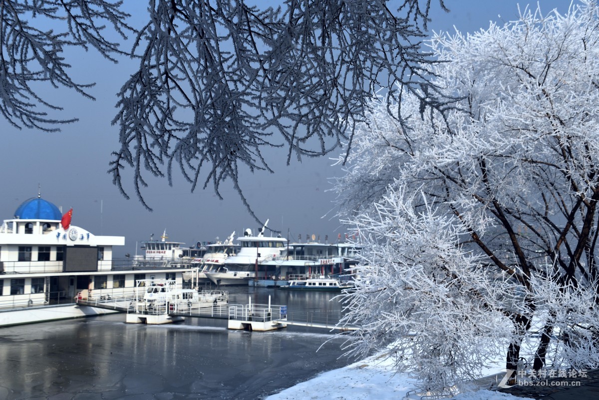 银妆素裹俏冰城