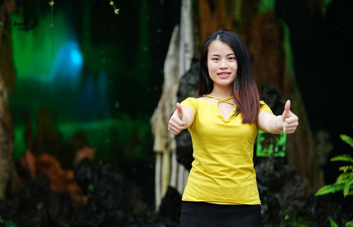 偶遇【宝墨园梦幻龙洞少女】---微凉