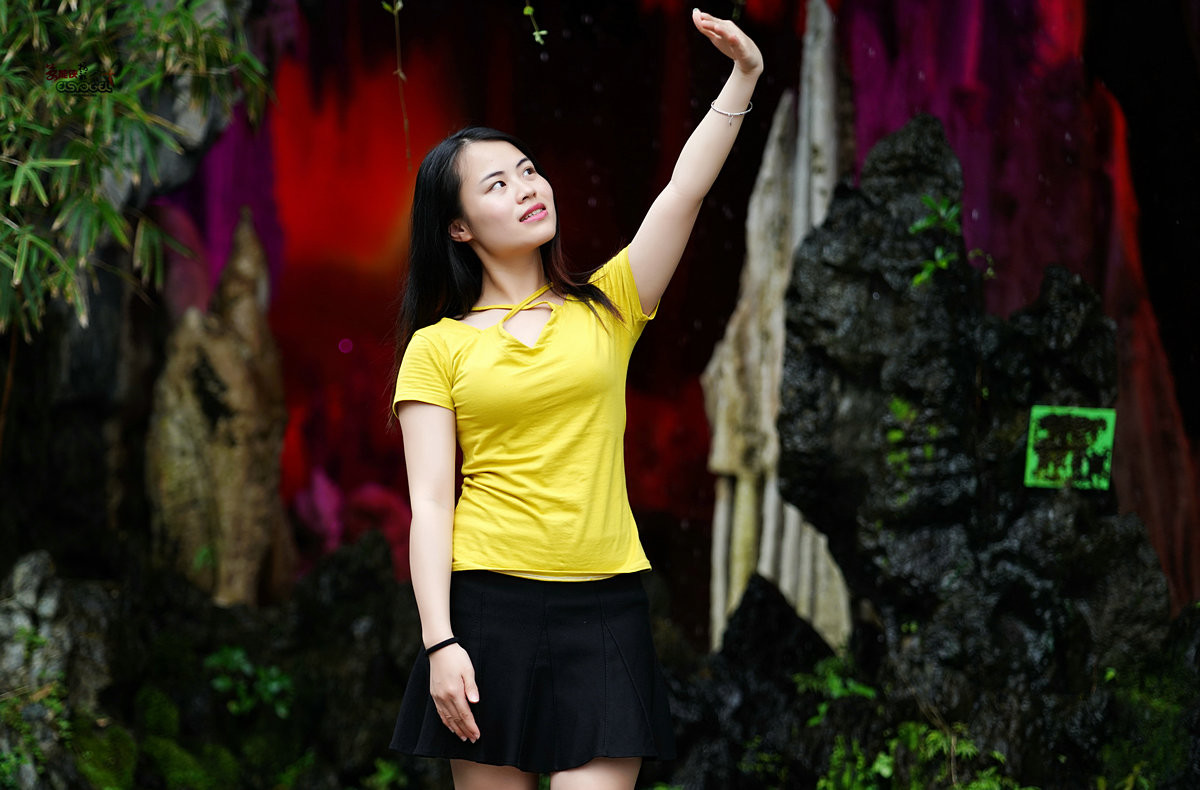 偶遇【宝墨园梦幻龙洞少女】---微凉