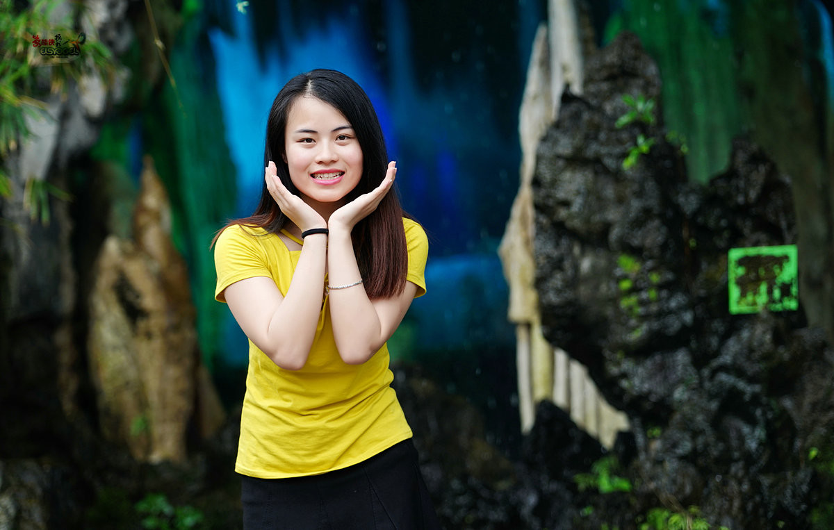 偶遇【宝墨园梦幻龙洞少女】---微凉