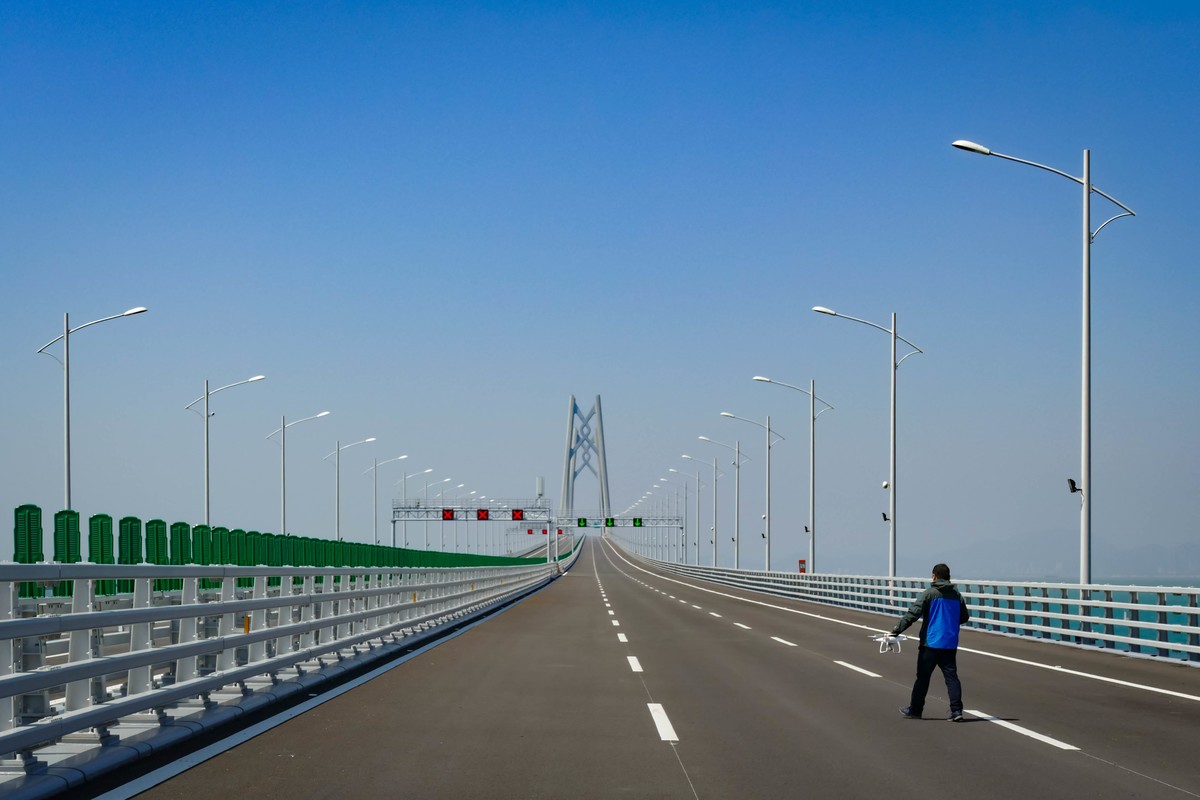 走上港珠澳大桥