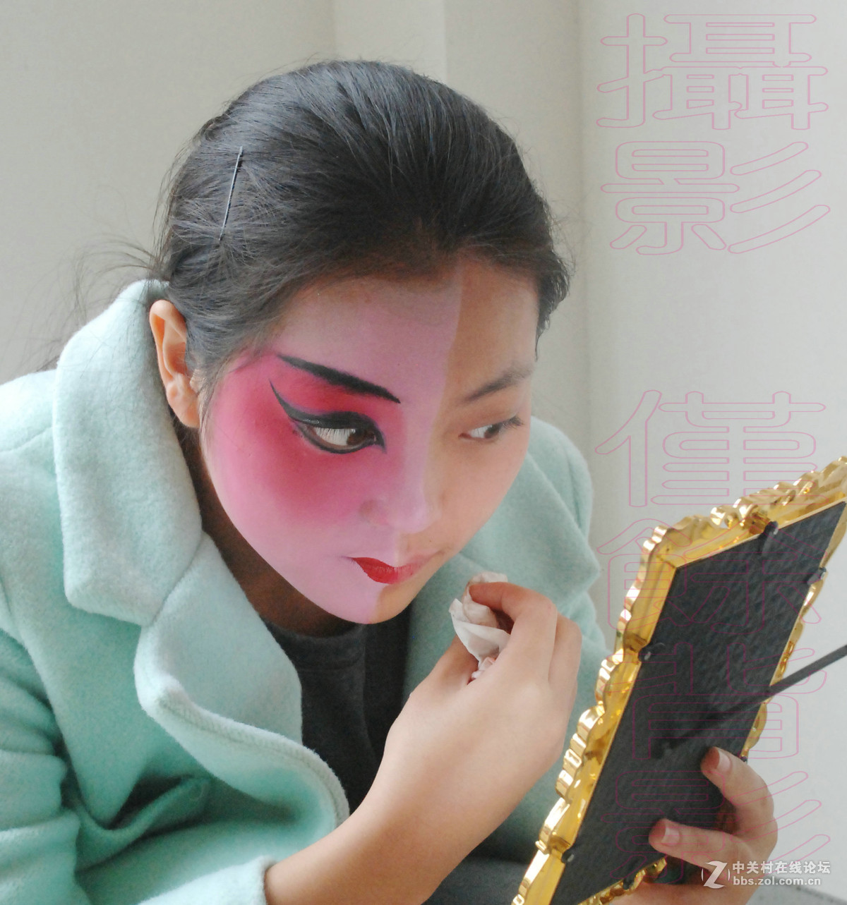 小楠同学的半面戏曲油彩妆