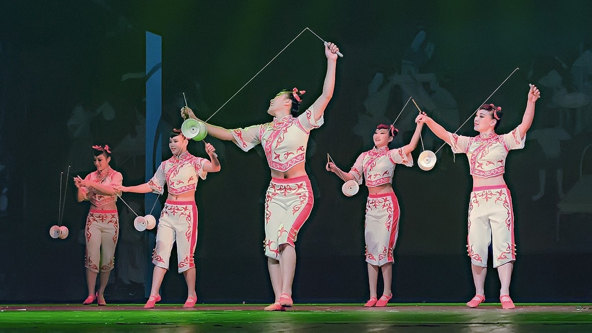 舞台摄影杂技空竹表演小亲妹嘢2