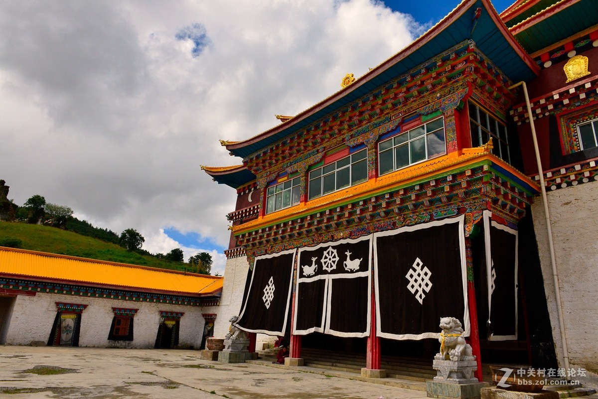 35天西行漫记------木里王国之康坞大寺 2