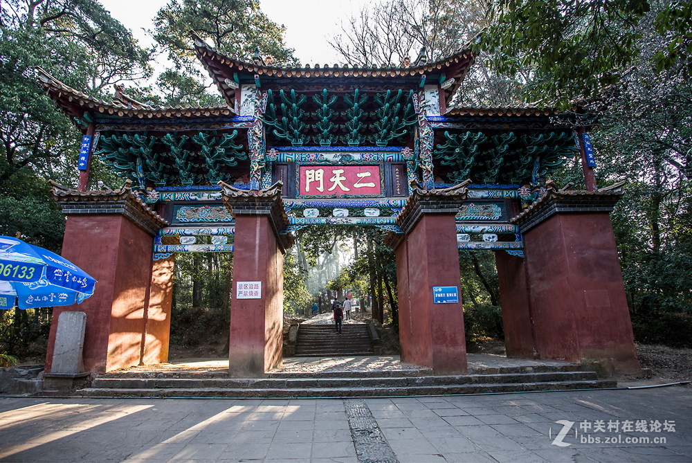 昆明金殿和古钟