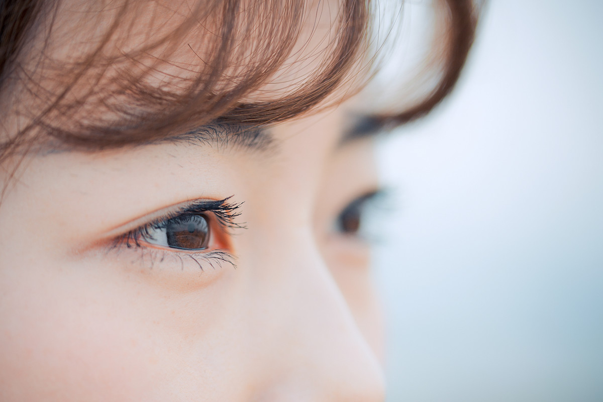 #佳能月赛-与佳能一起去踏青#当成都春暖花开时，就到了人像摄影季。。。