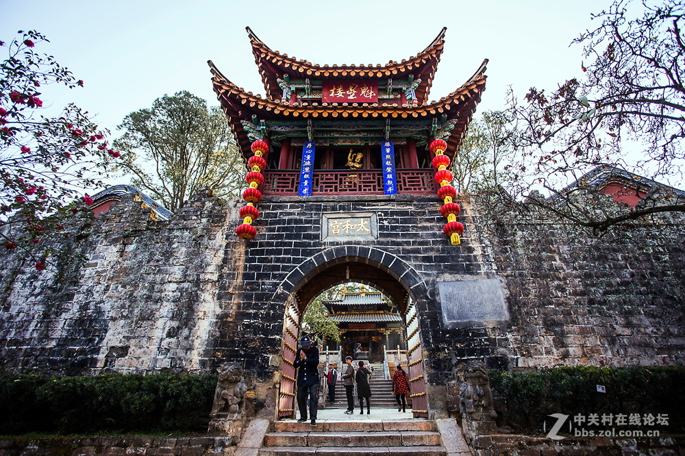 昆明金殿和古钟