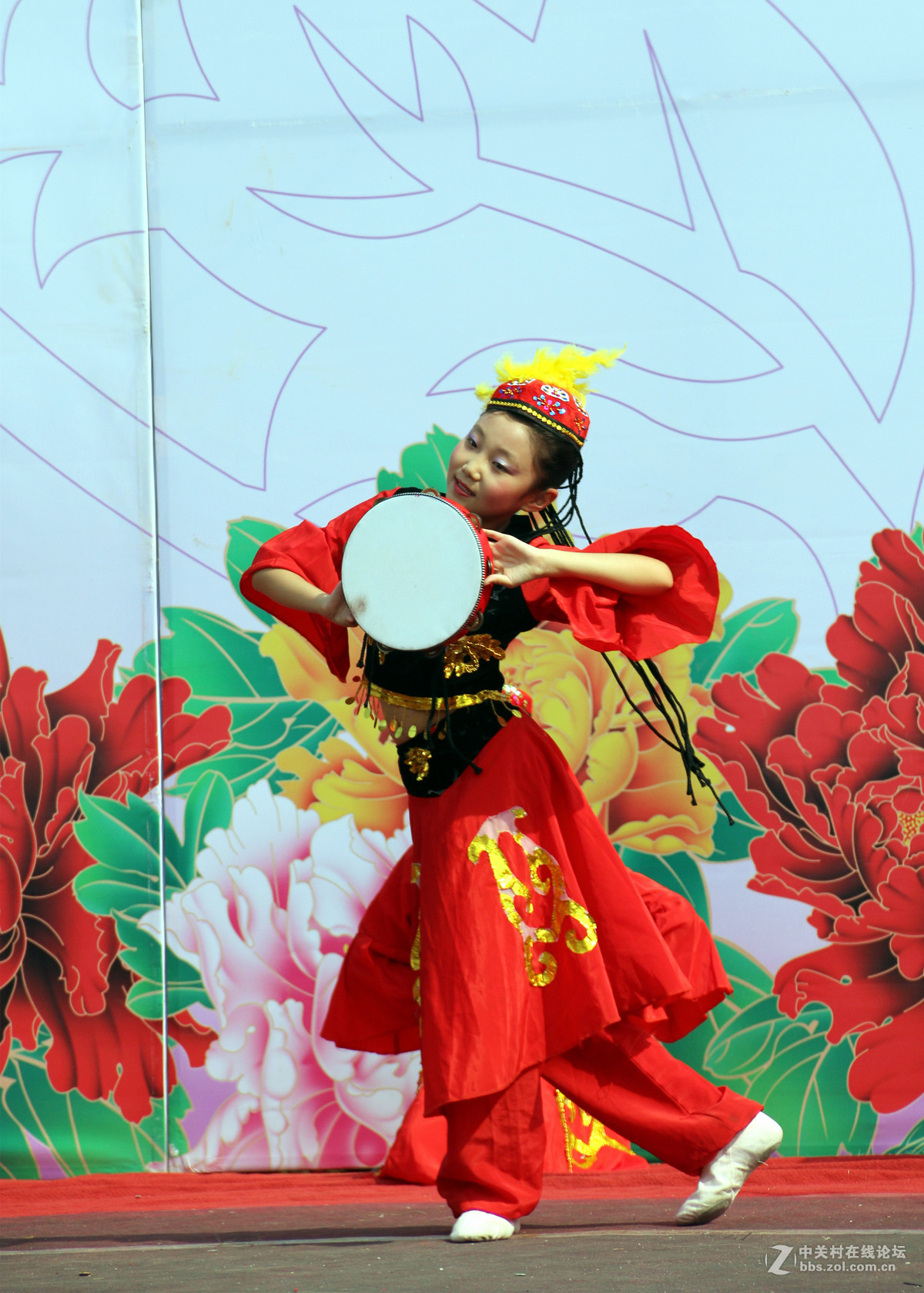 纪念《在延安文艺座谈会上的讲话》发表74周年群众活动