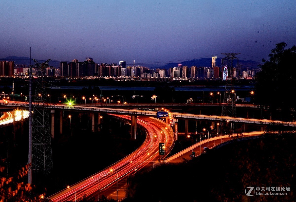 学拍车流光轨与夜景