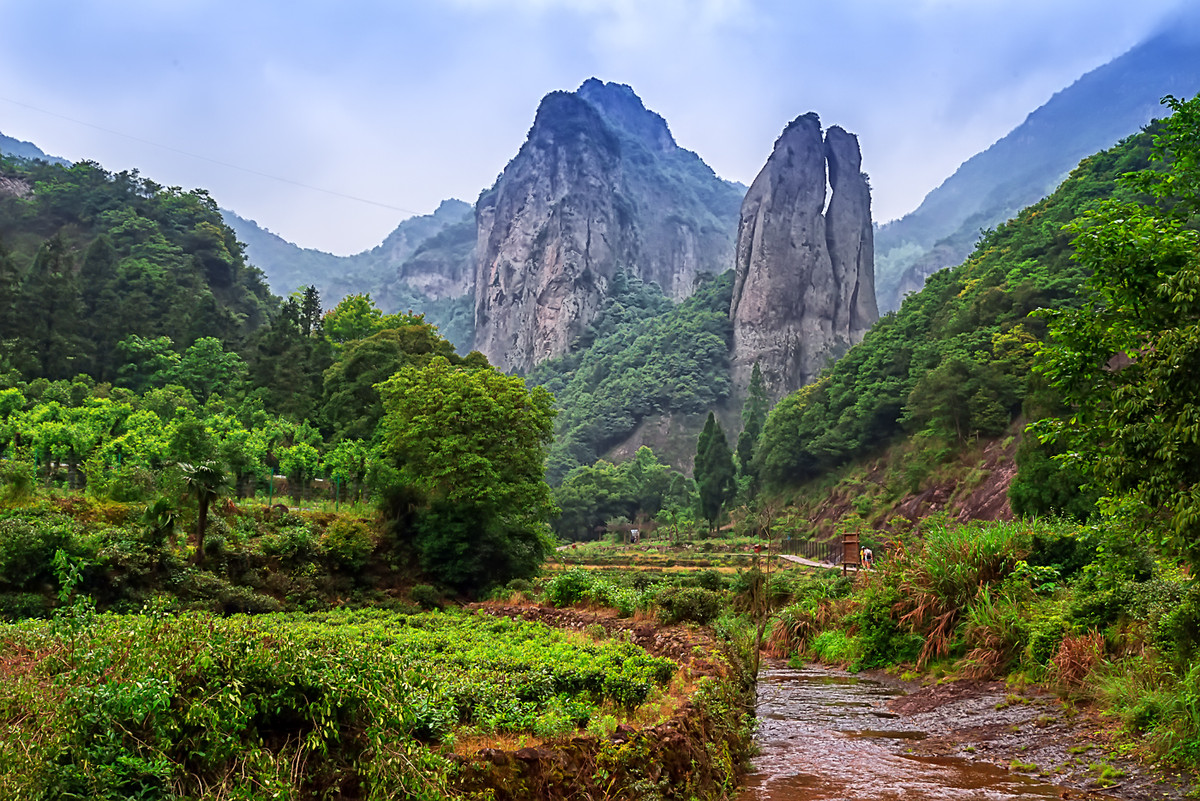 江南行 （47） 《走进雁荡山大龙湫景区》