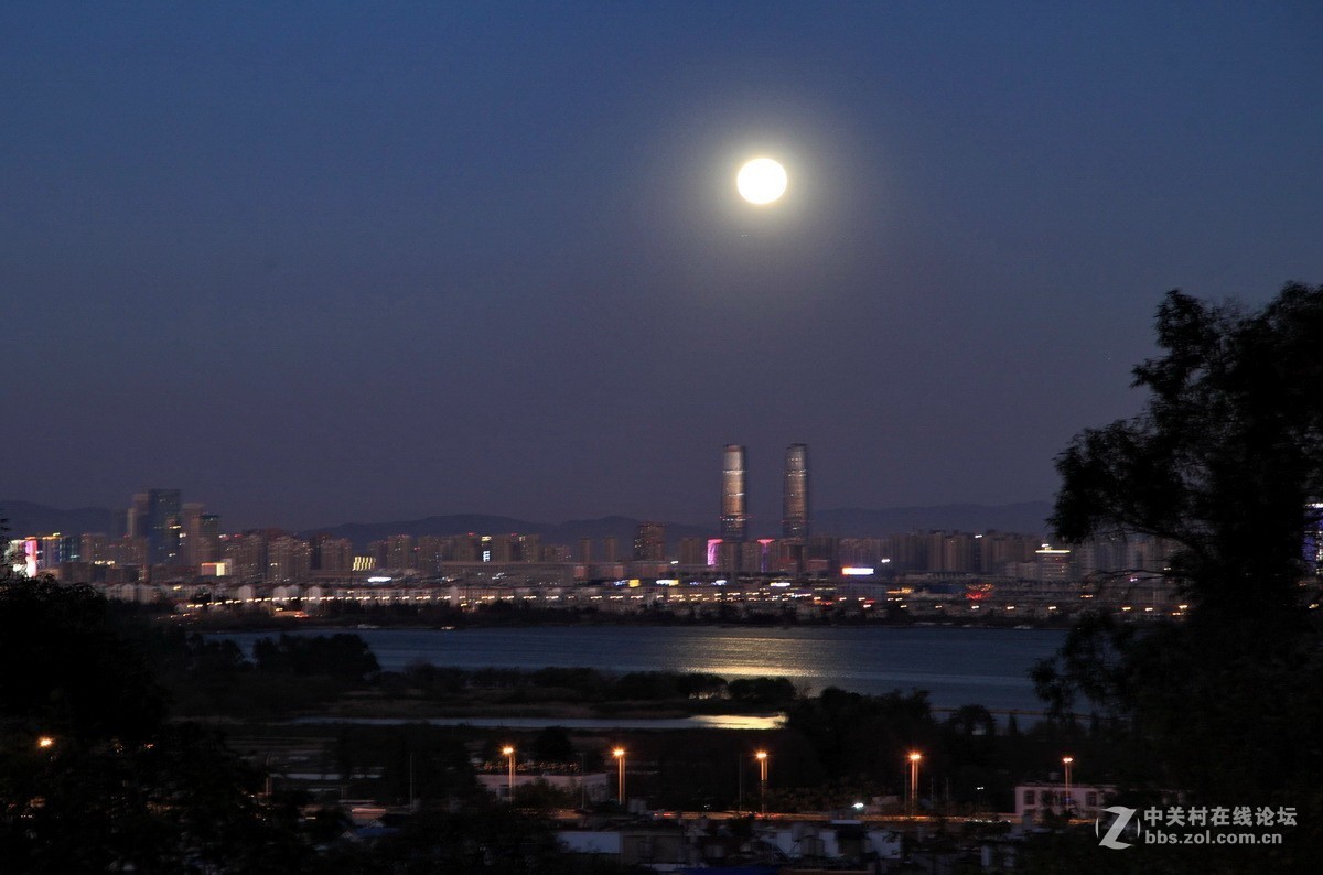 学拍车流光轨与夜景