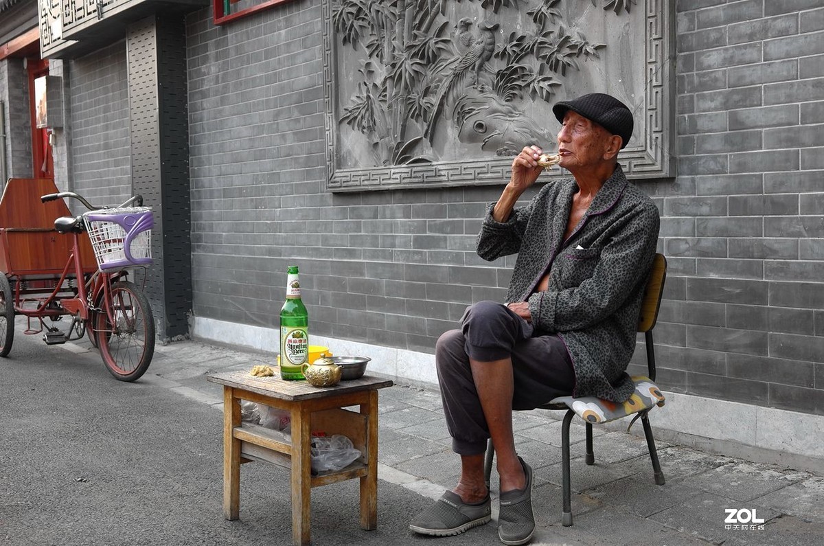 北京大爷的“小滋”生活