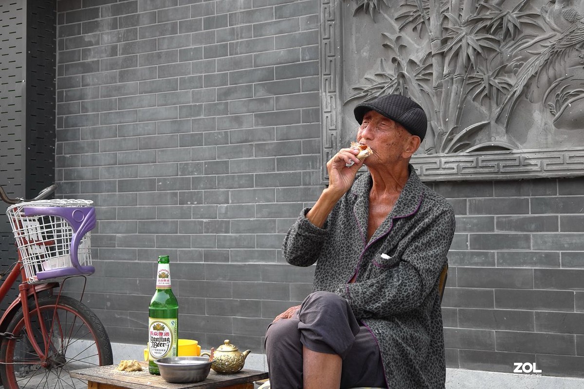 北京大爷的“小滋”生活