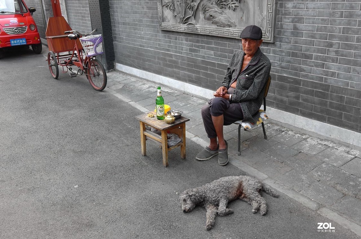 北京大爷的“小滋”生活