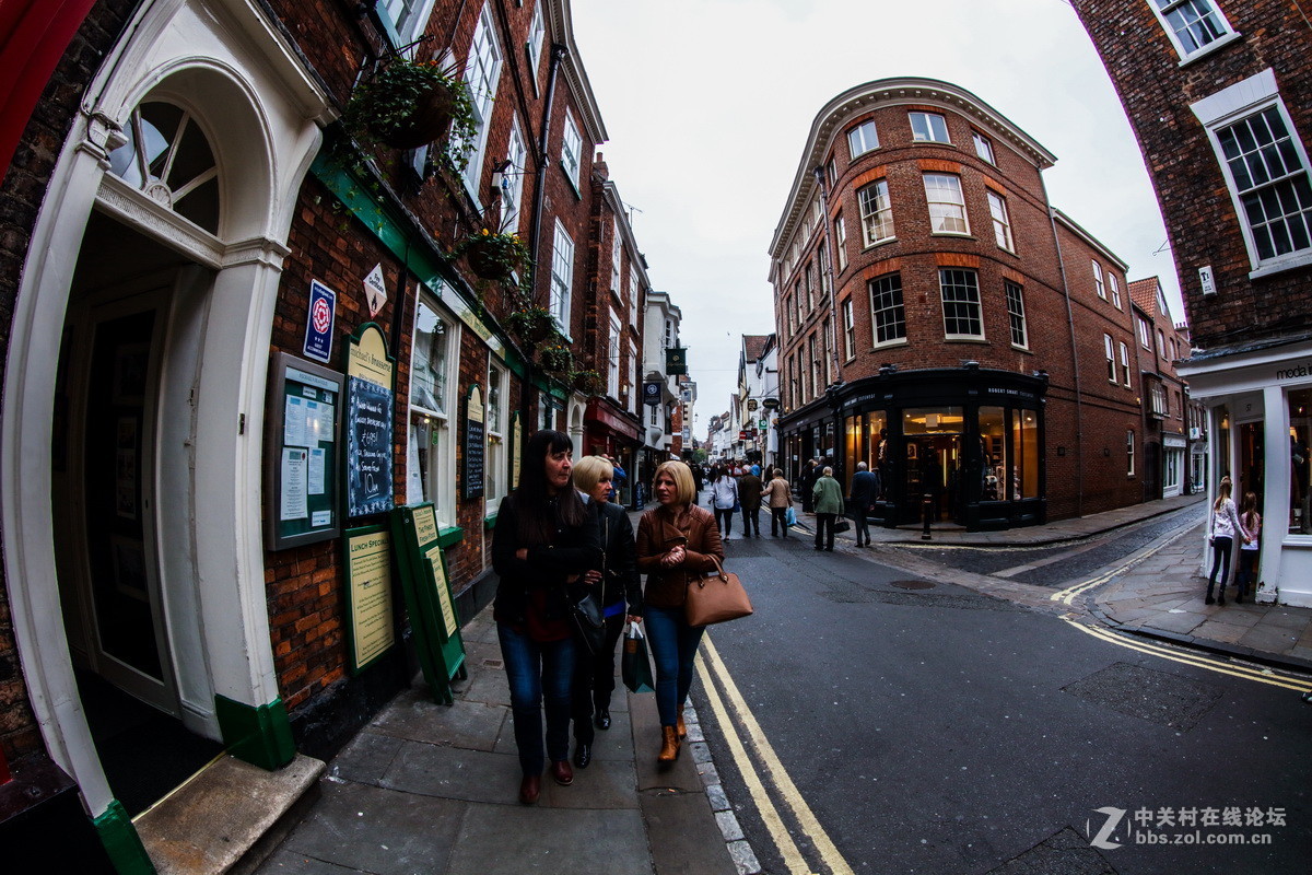 (西欧之行）5 约克明斯特大教堂 历史文明古都市 18世纪花园霍华德城堡