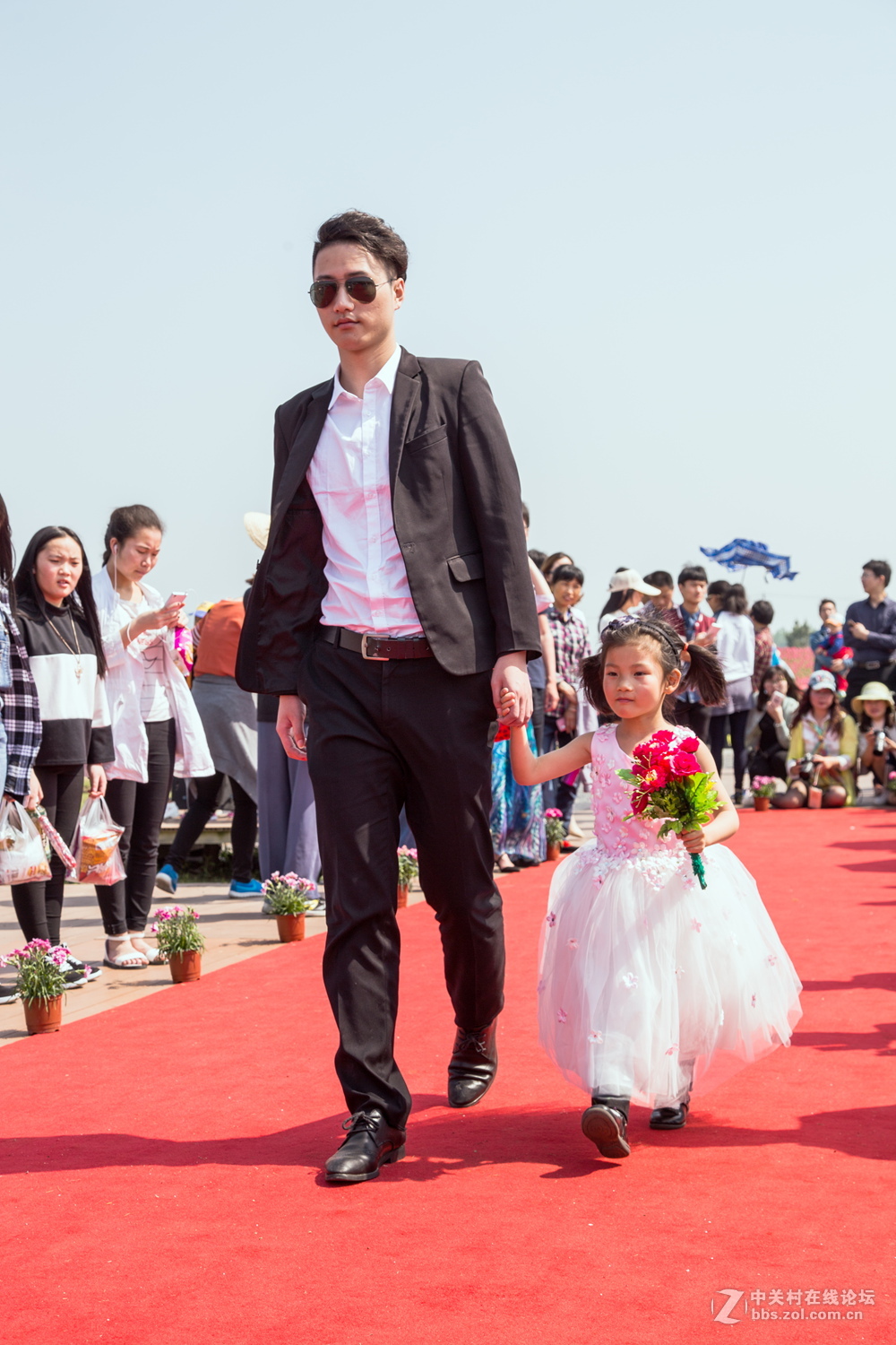 “五一”小长假第一天的牛角大圩 （合肥）