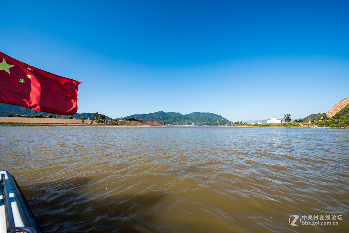 快艇暢游鸭绿江（广角）2015.9.8.