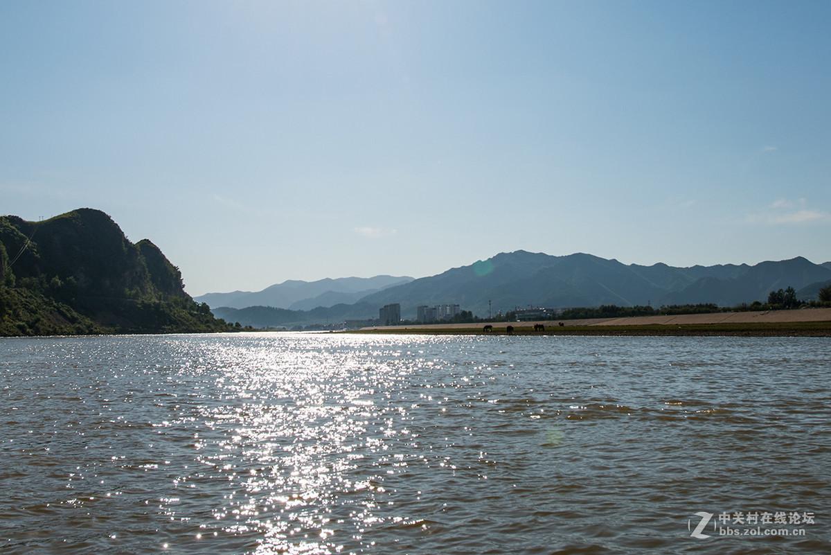 快艇暢游鸭绿江（广角）2015.9.8.