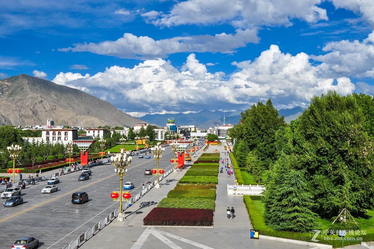 中国海拔最高省会城市拉萨市02