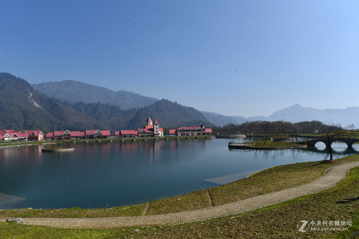 窗含西岭千秋雪