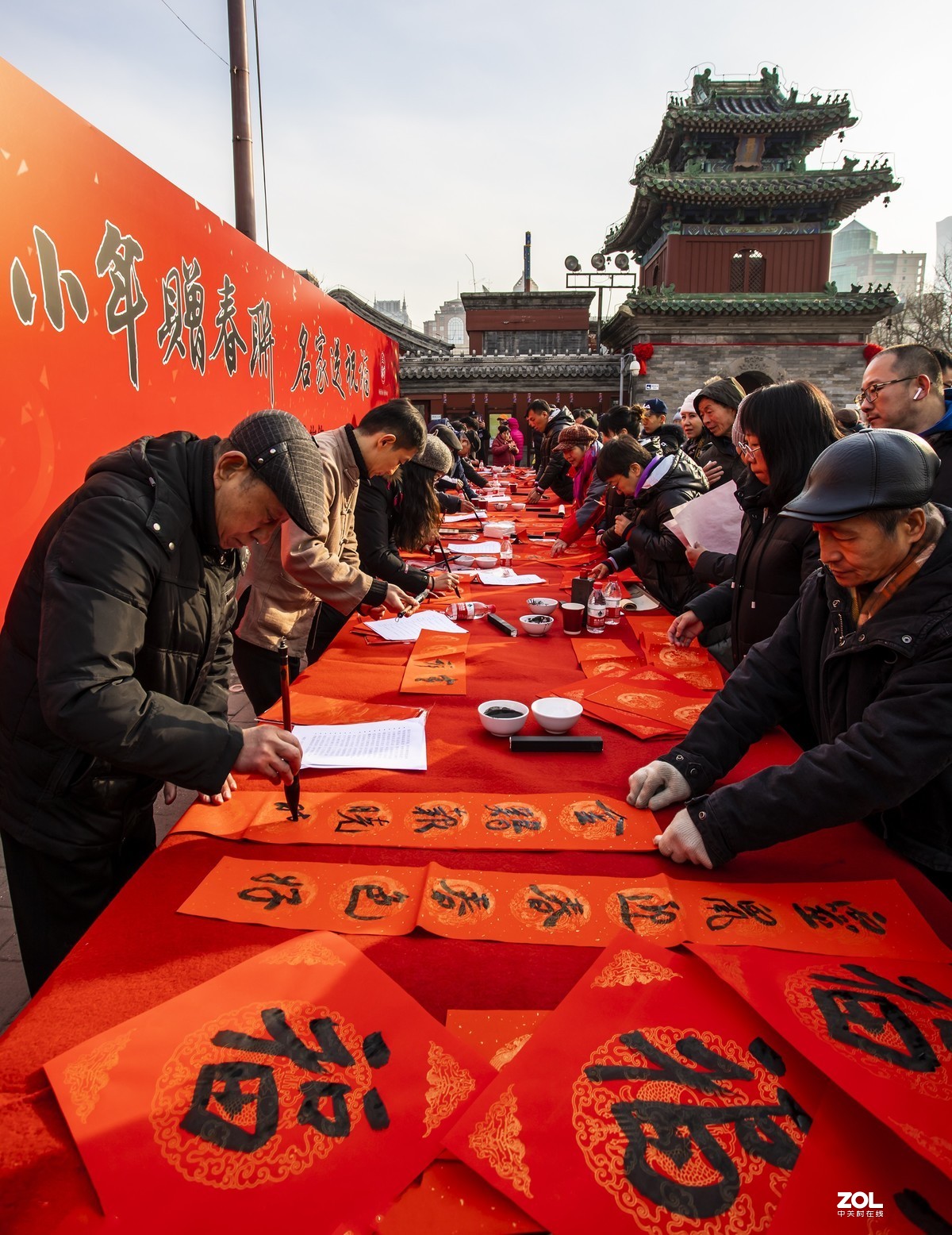 #晒年货#请春联，得福字，晒福迎春。