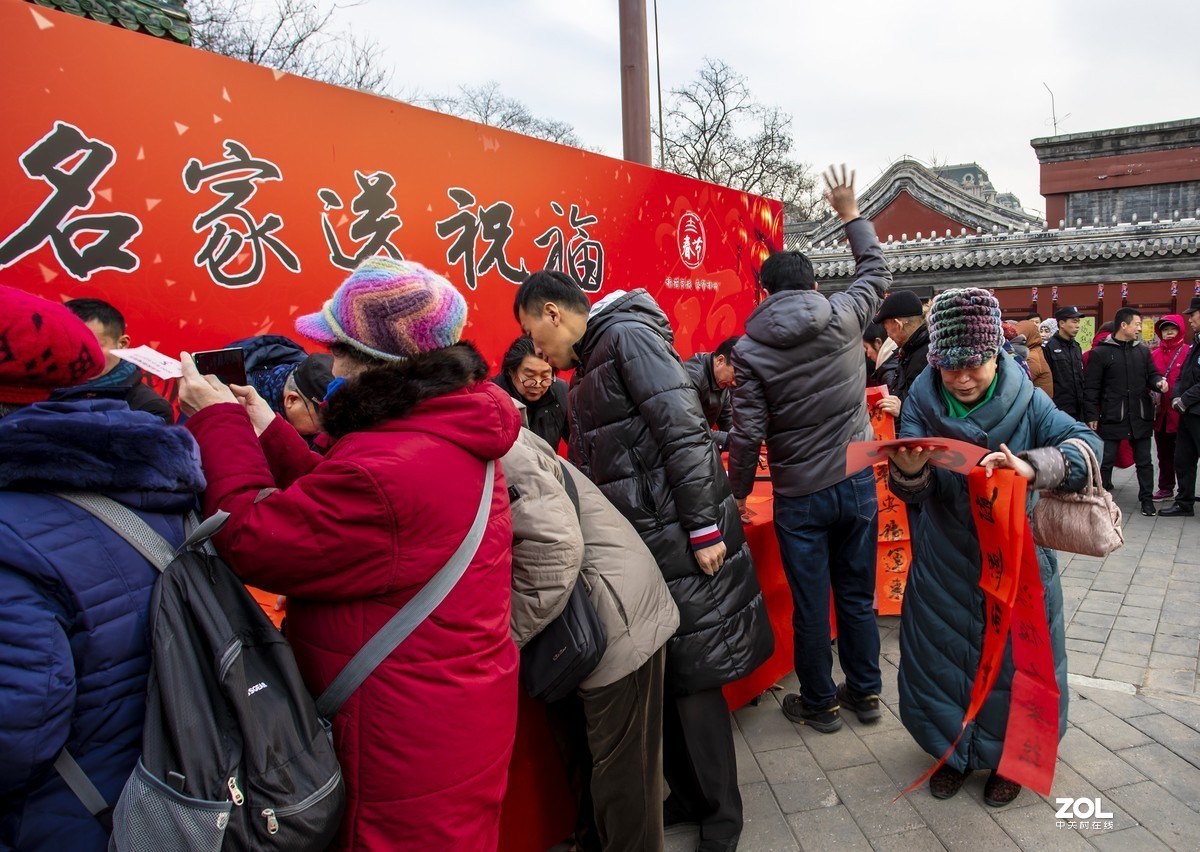 #晒年货#请春联，得福字，晒福迎春。