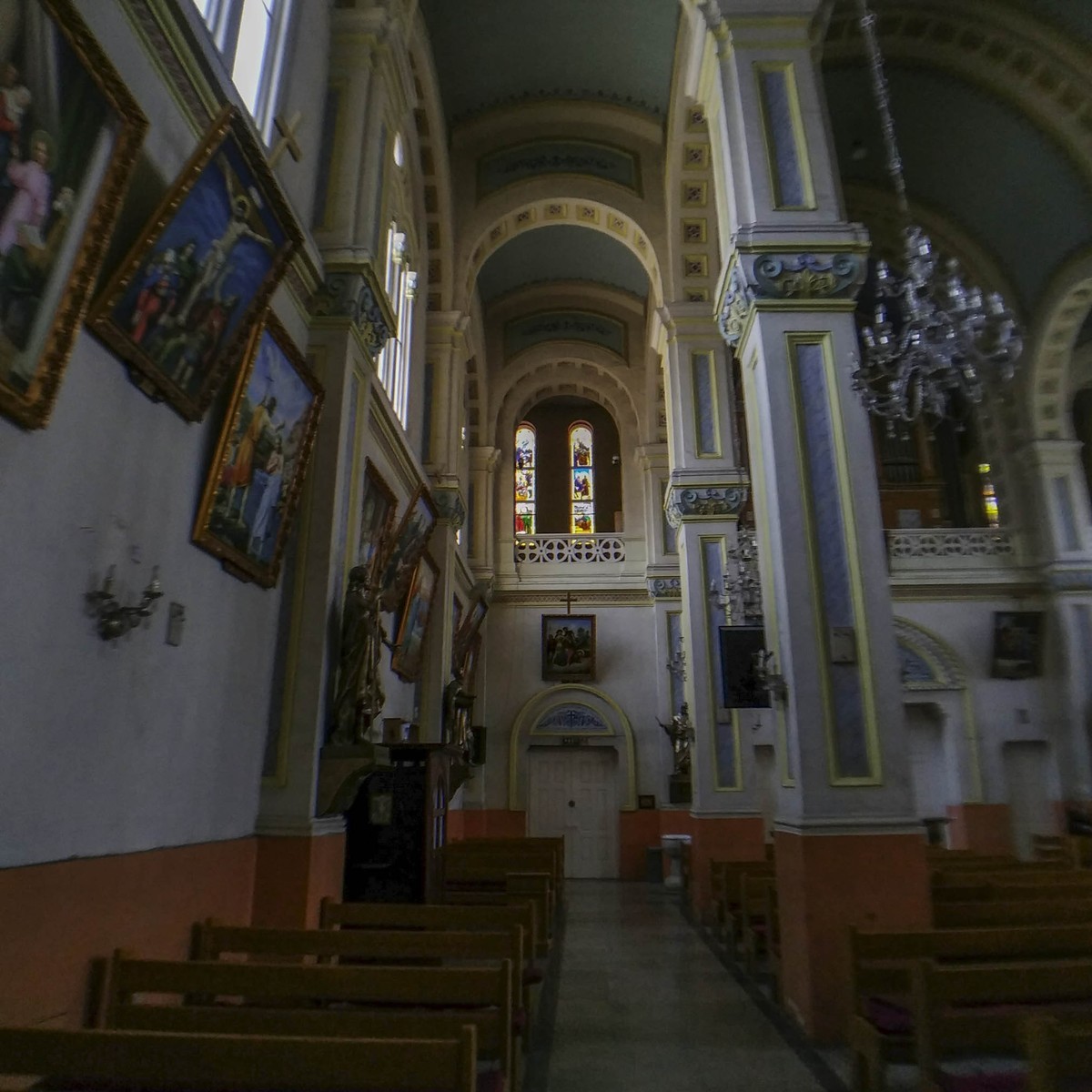 用努比亜Z17mini手机拍天津西开教堂。