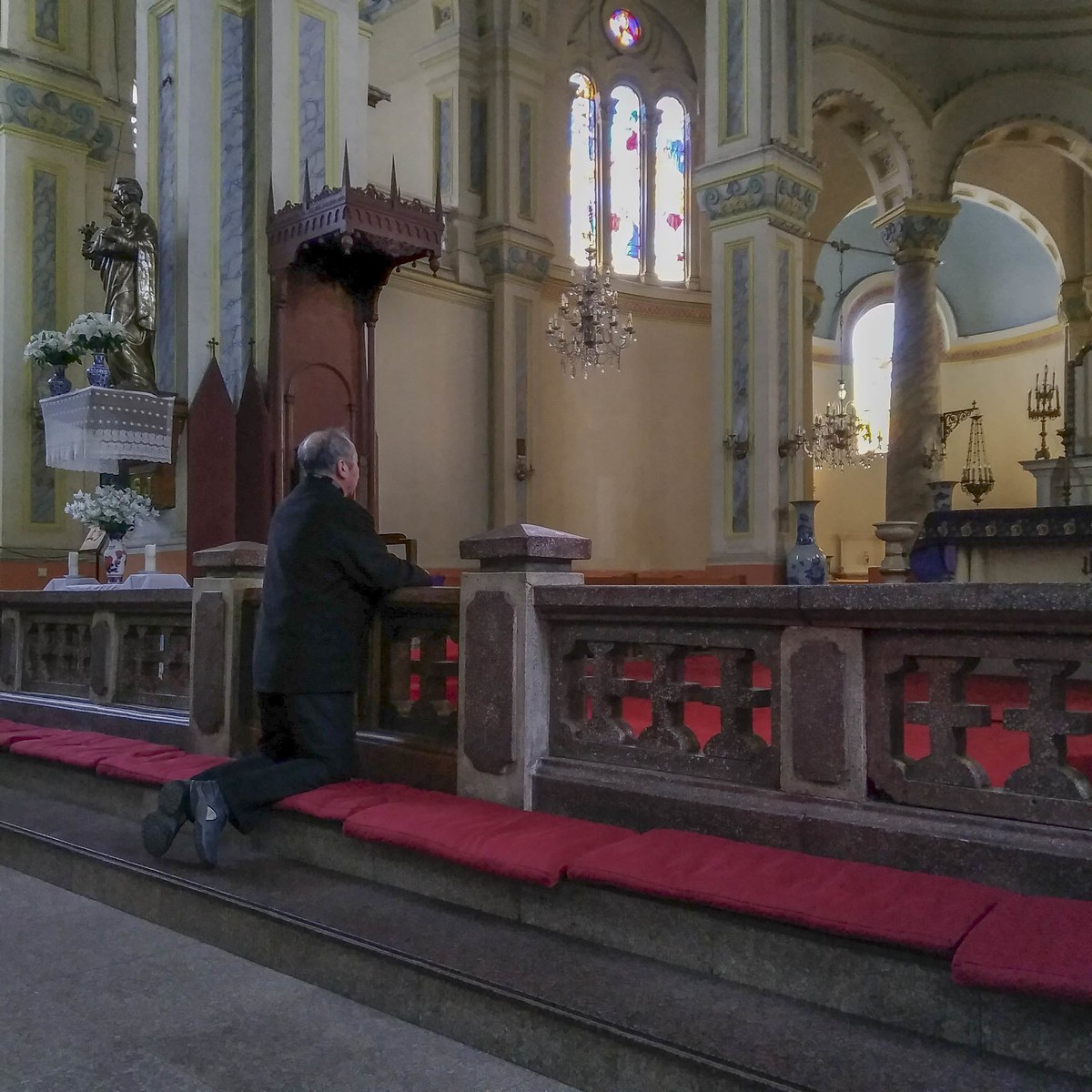 用努比亜Z17mini手机拍天津西开教堂。