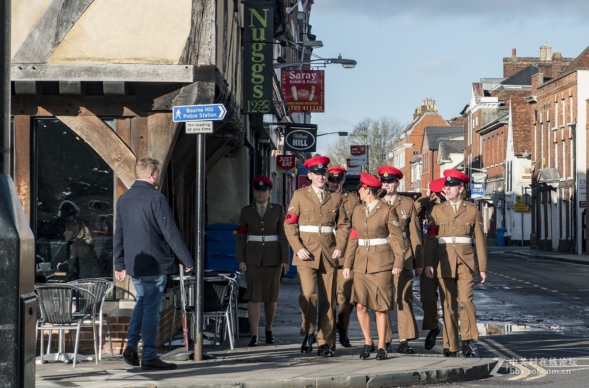 爱上残幅图轻便  今天珍惜和平日