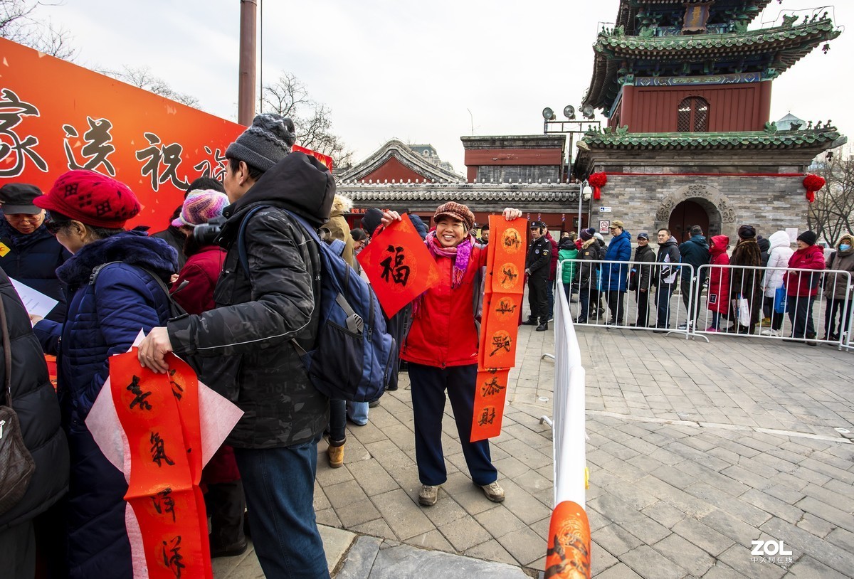 #晒年货#请春联，得福字，晒福迎春。