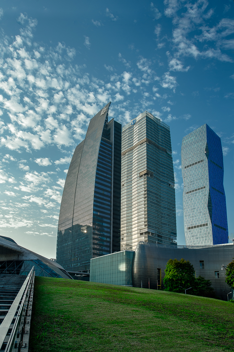 [ 花城广场灯光节 ]------午夜景色。