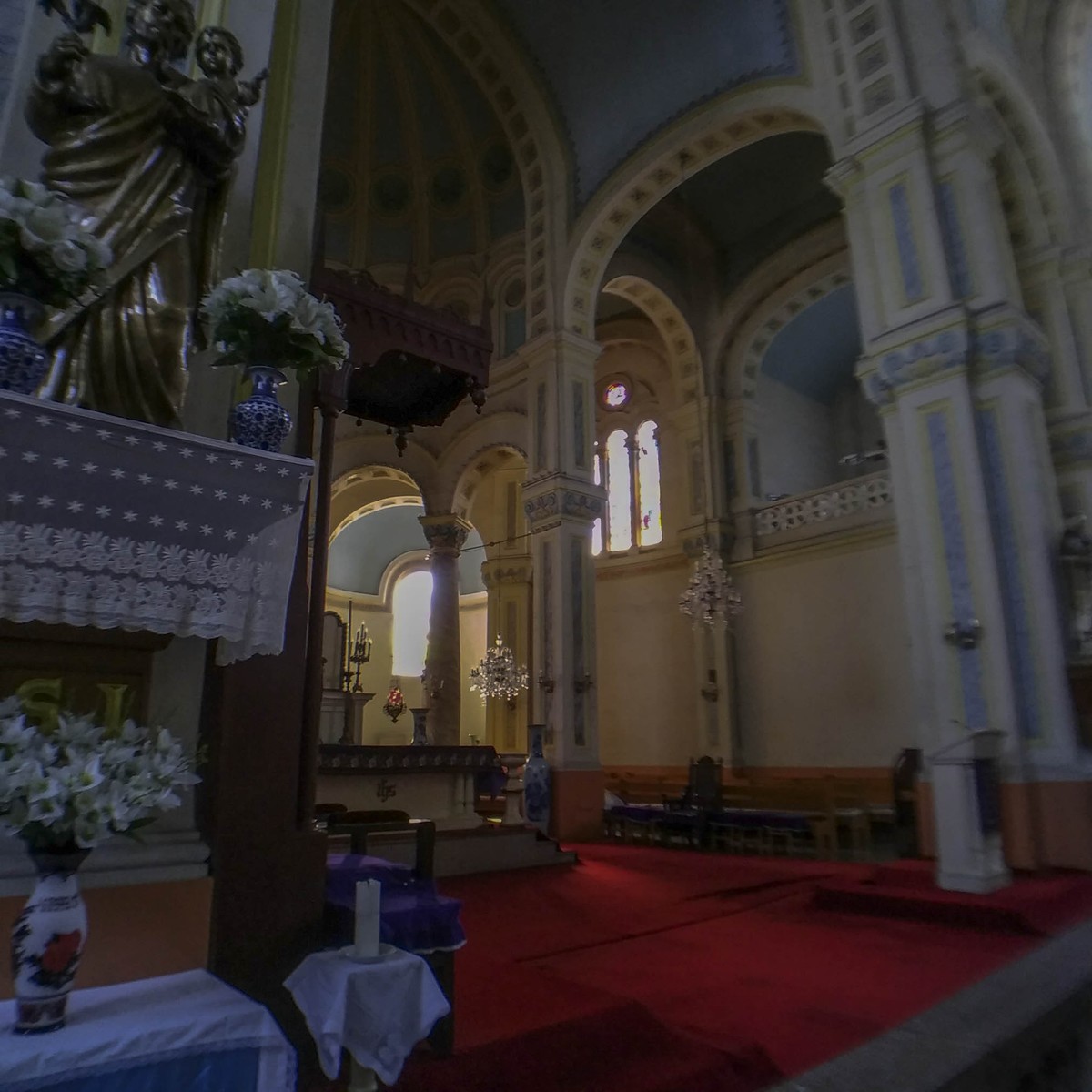 用努比亜Z17mini手机拍天津西开教堂。