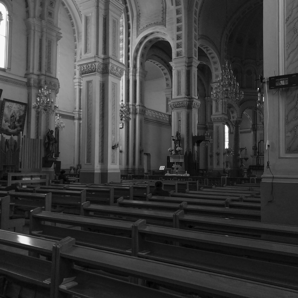 用努比亜Z17mini手机拍天津西开教堂。