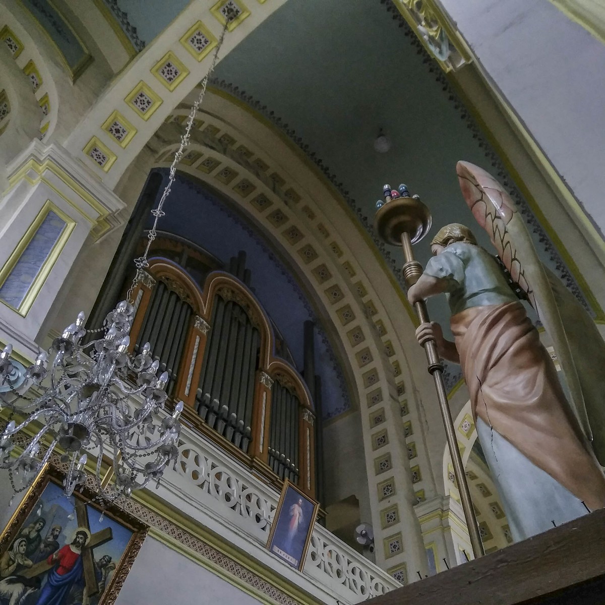 用努比亜Z17mini手机拍天津西开教堂。