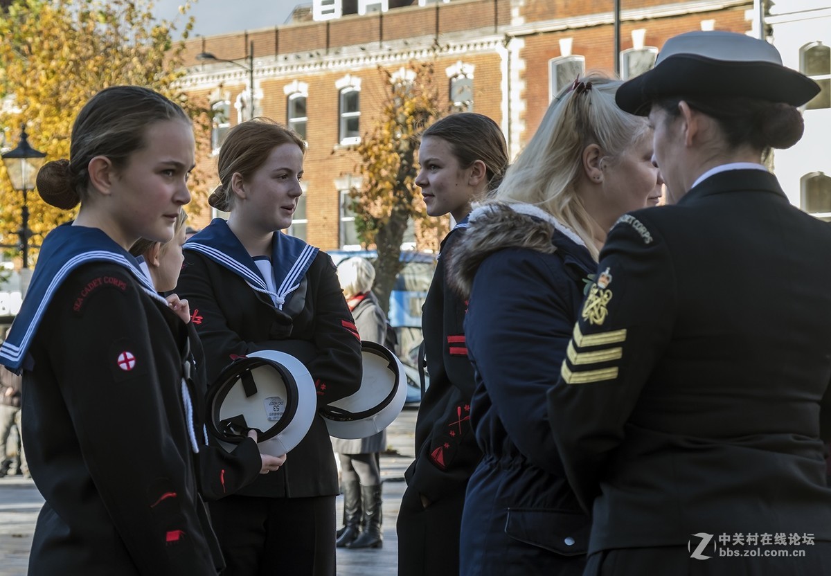爱上残幅图轻便  今天珍惜和平日