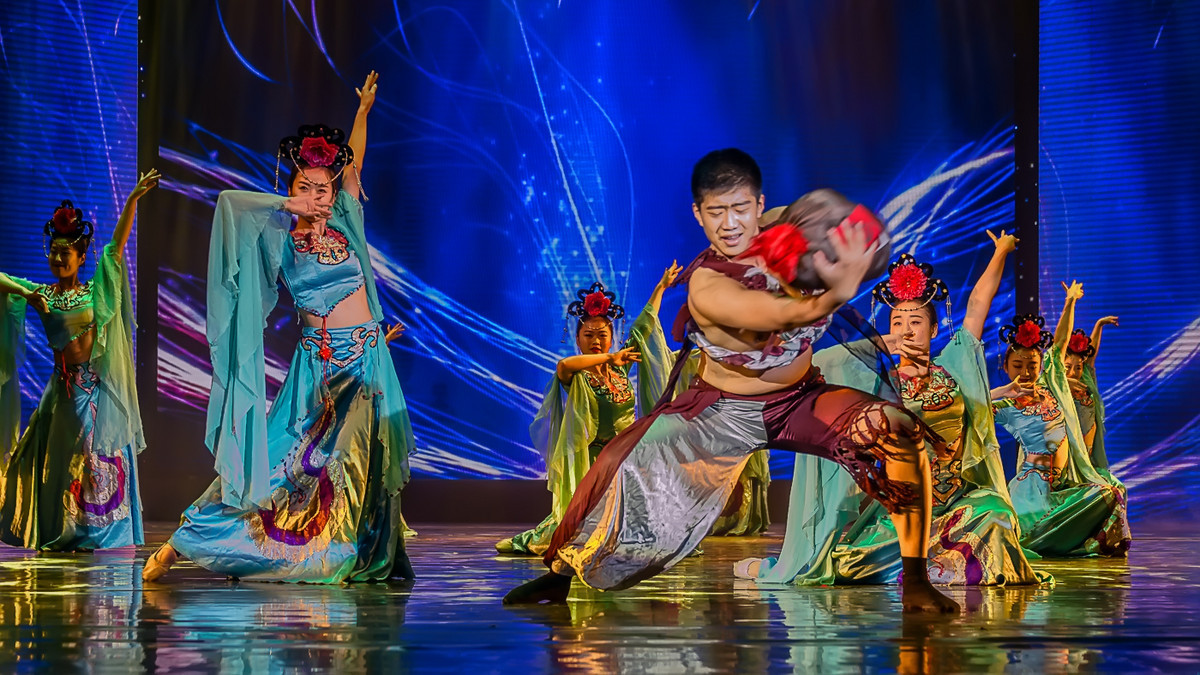 舞台摄影：蹈舞《酒神颂》